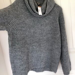 Jcrew sweater size M